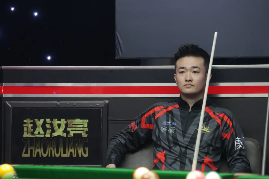 首先来看石 首先来看石