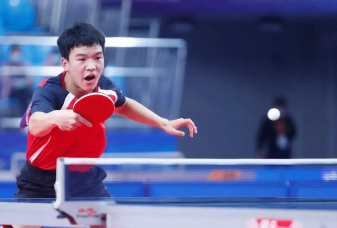 庆祝动作往 庆祝动作往