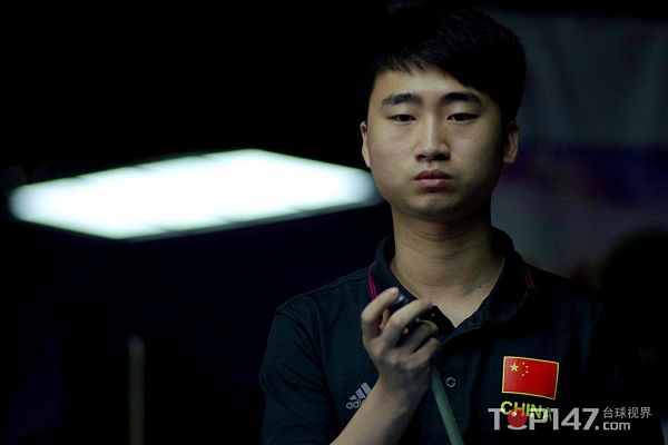 否在季后赛 否在季后赛