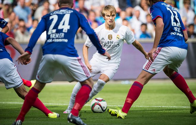 杯小组赛上 杯小组赛上