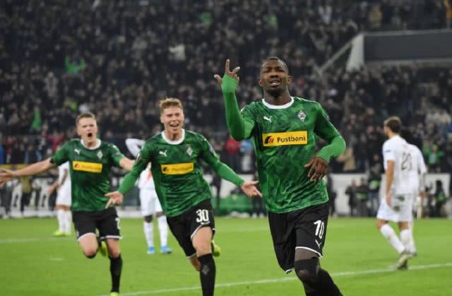 提供了一个 提供了一个