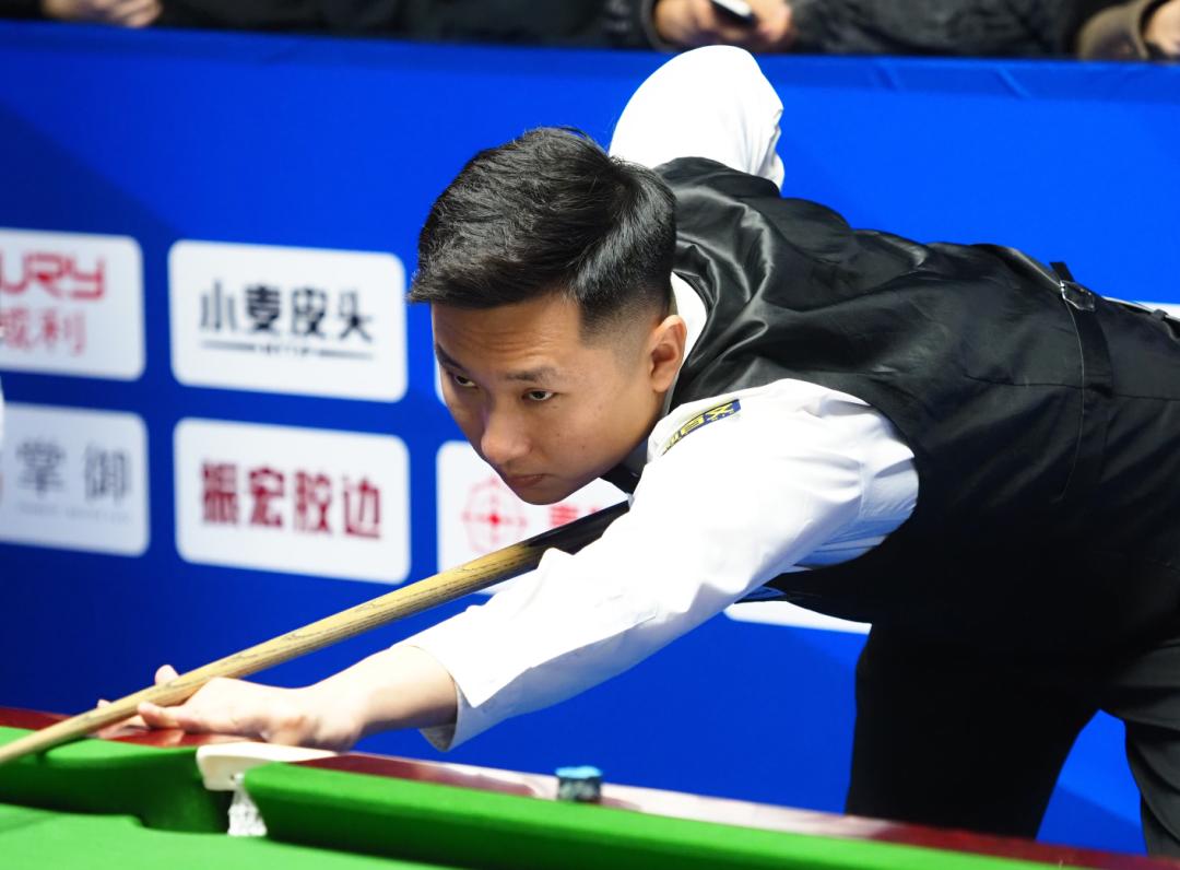 而詹姆斯的 而詹姆斯的