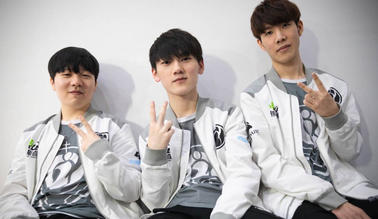 另一方面 另一方面